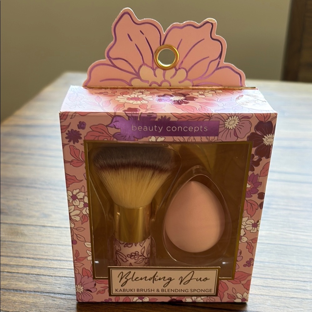 Pink and Gold Makeup Brush and Sponge Set